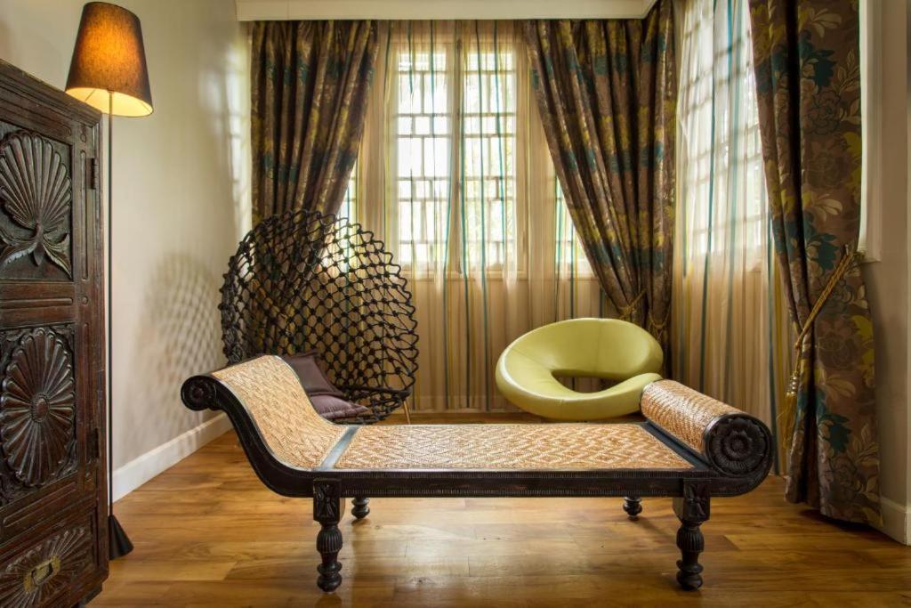 Villa Angelique - Hotel Classe Monument Historique แซงต์-เดอนี ภายนอก รูปภาพ