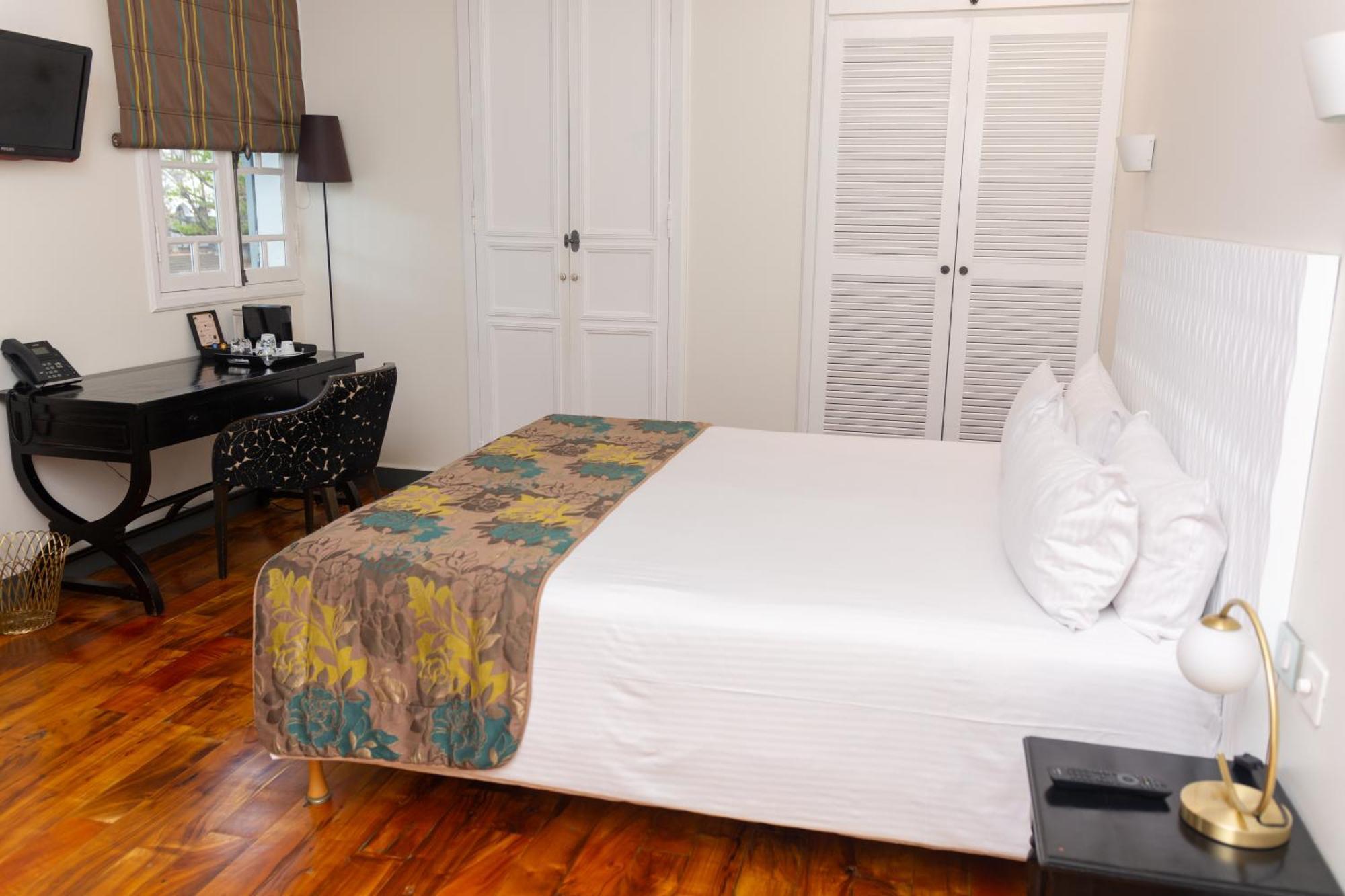 Villa Angelique - Hotel Classe Monument Historique แซงต์-เดอนี ภายนอก รูปภาพ